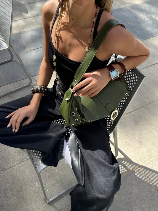 Retro bag in olive green