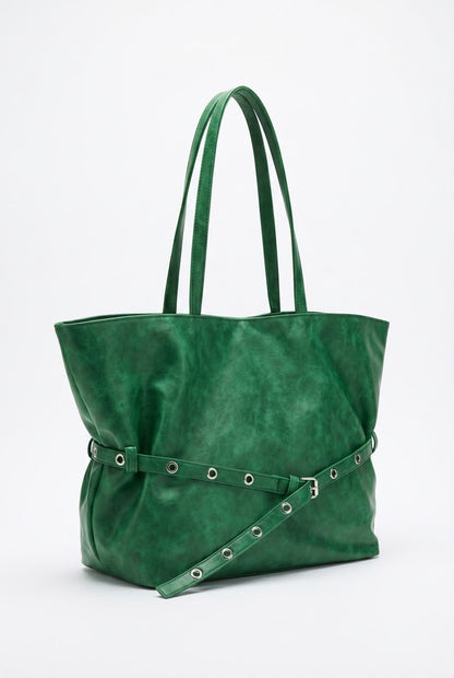 The belt bag in green