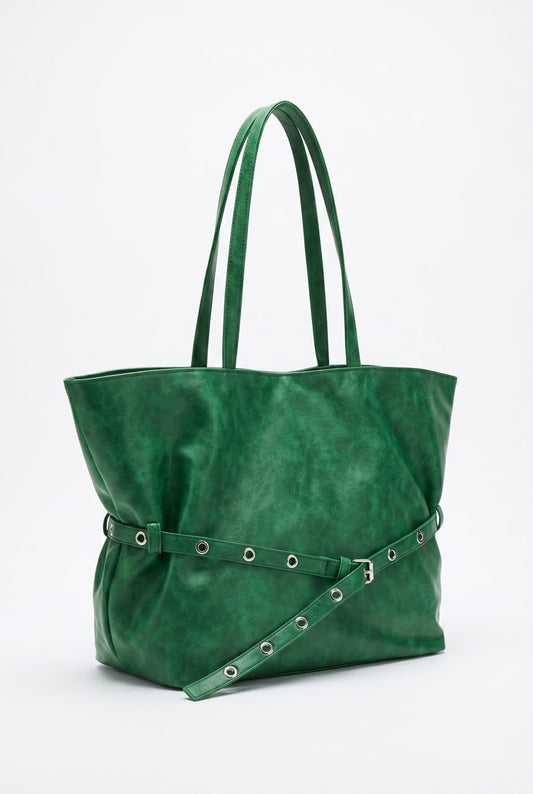 The belt bag in green