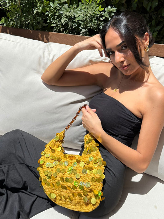 ARENZA in yellow