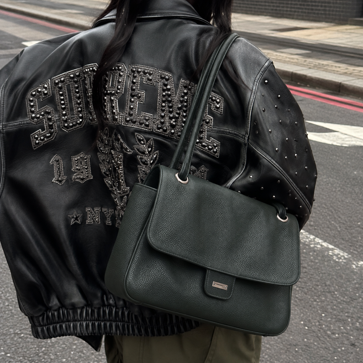 City flap bag in olive