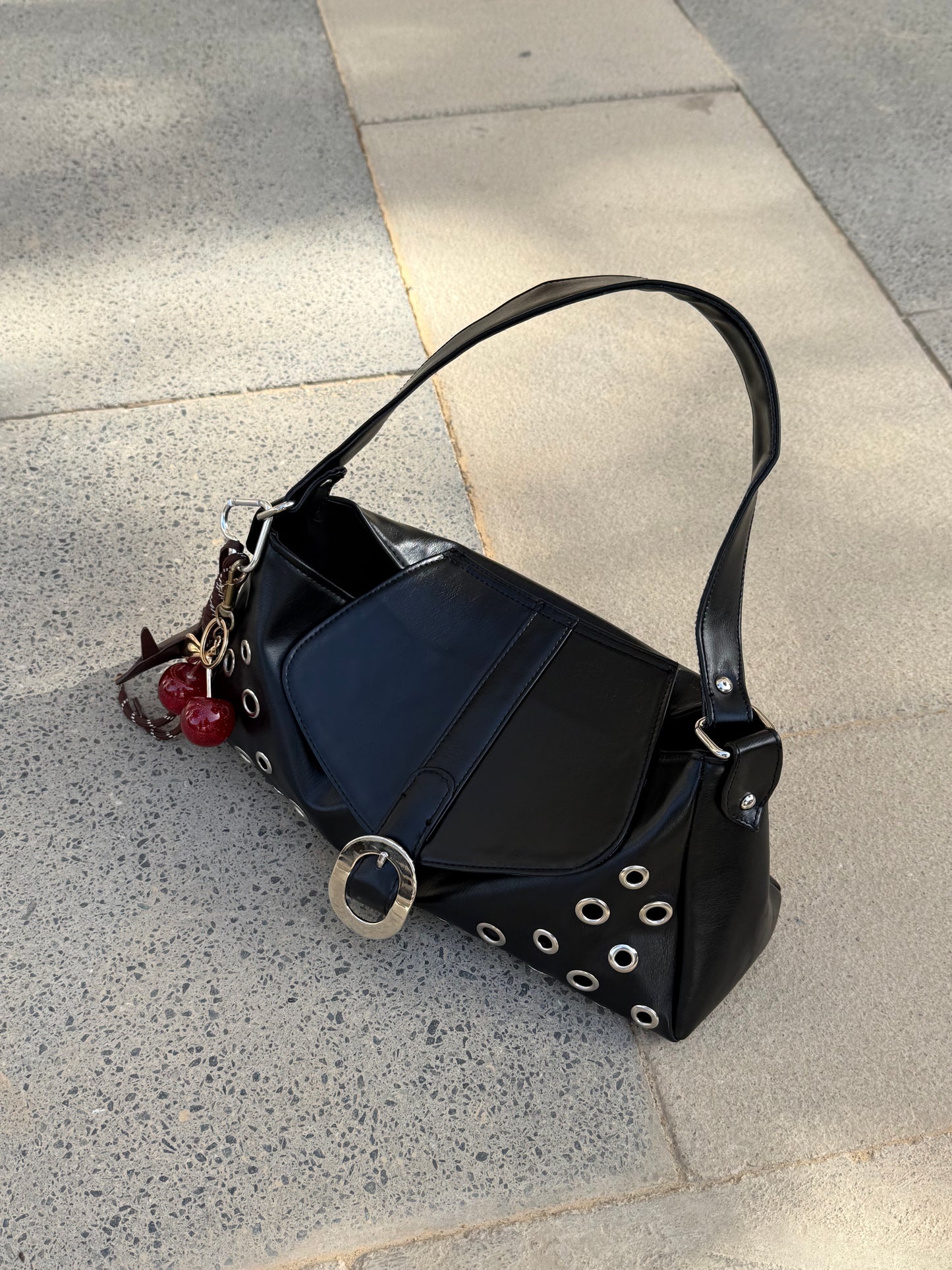 Retro bag in black