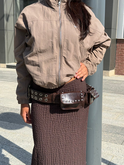 THE BELT in brown