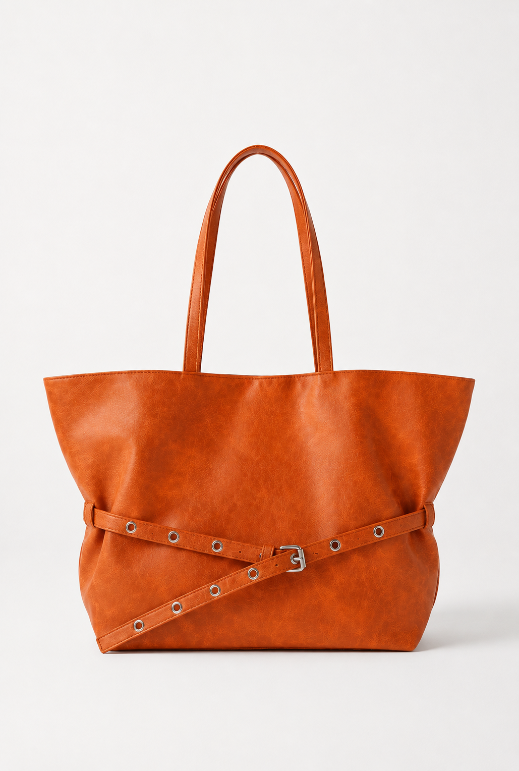 The belt bag in orange